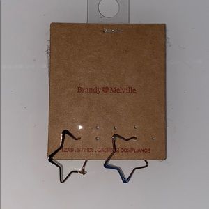 brandy melville - gold star earrings